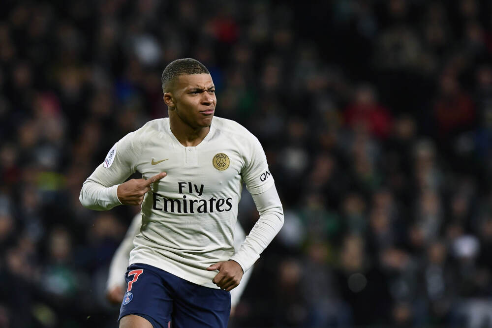 梁家辉，柔软法拉利丨帧心·手记